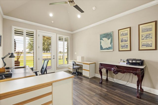 2603 Waters Edge Drive, Granbury, TX 76048