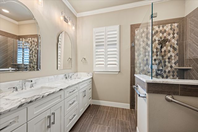 2603 Waters Edge Drive, Granbury, TX 76048