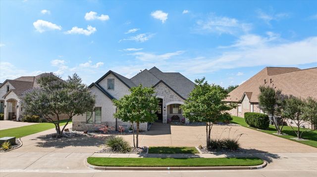 2603 Waters Edge Drive, Granbury, TX 76048