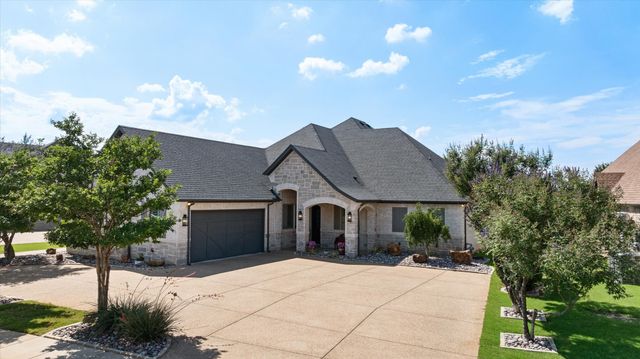 2603 Waters Edge Drive, Granbury, TX 76048