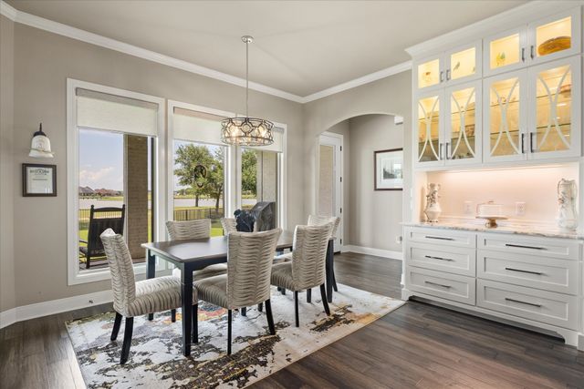 2603 Waters Edge Drive, Granbury, TX 76048