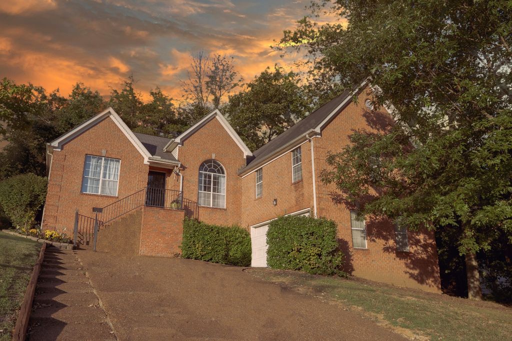 2101 Maricourt St, Old Hickory, TN 37138