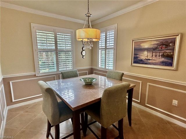 9511 Napoli LN 202, Naples, FL 34113