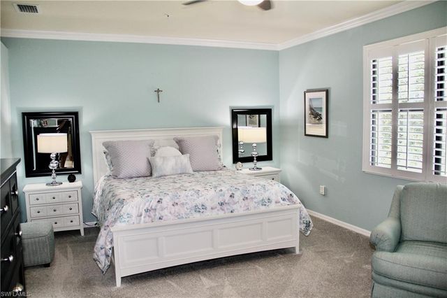 9511 Napoli LN 202, Naples, FL 34113