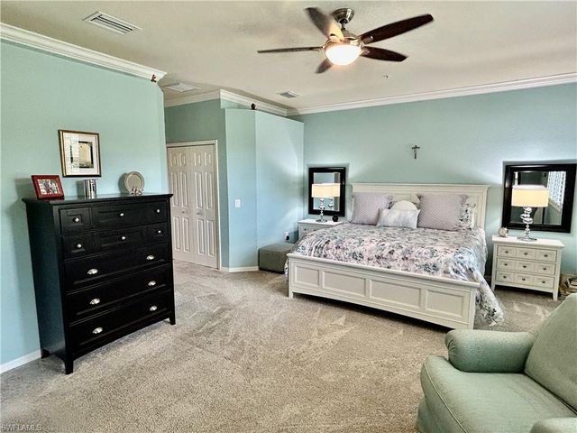 9511 Napoli LN 202, Naples, FL 34113
