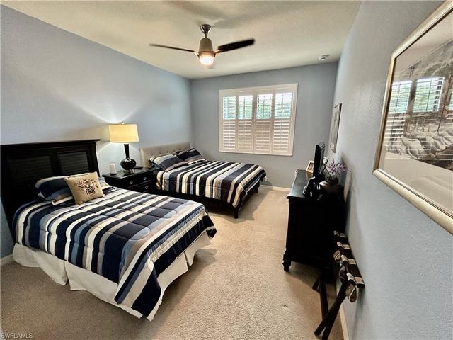 9511 Napoli LN 202, Naples, FL 34113