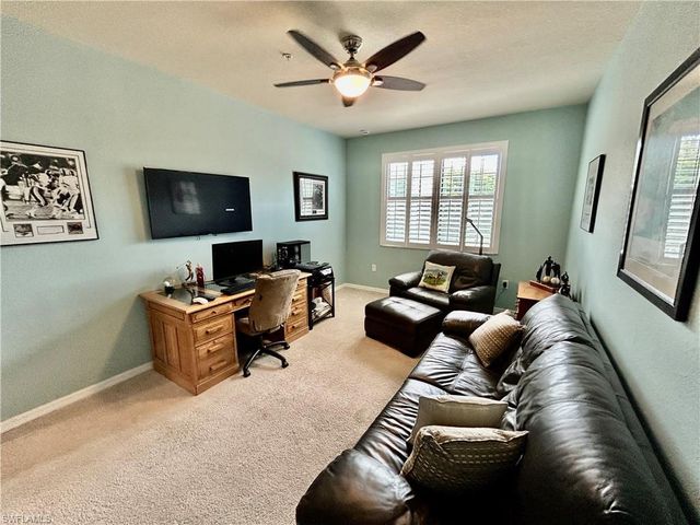 9511 Napoli LN 202, Naples, FL 34113