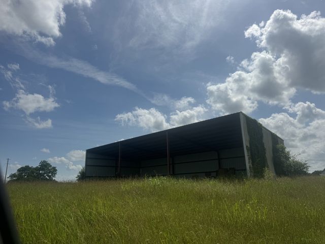 210 Wheel Rd, Shelbyville, TN 37160