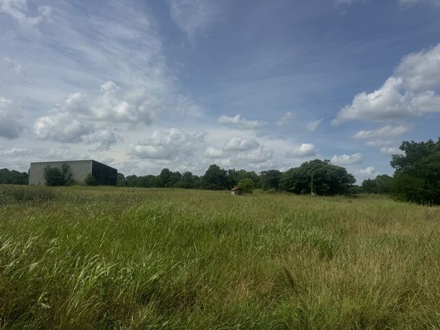 210 Wheel Rd, Shelbyville, TN 37160