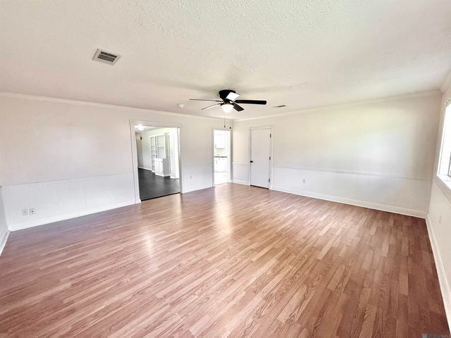 325 Marilyn Dr, Baton Rouge, LA 70815