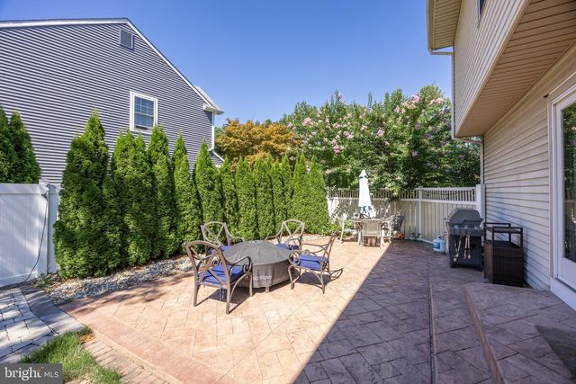 2 BUCKLEY LN, Marlton, NJ 08053