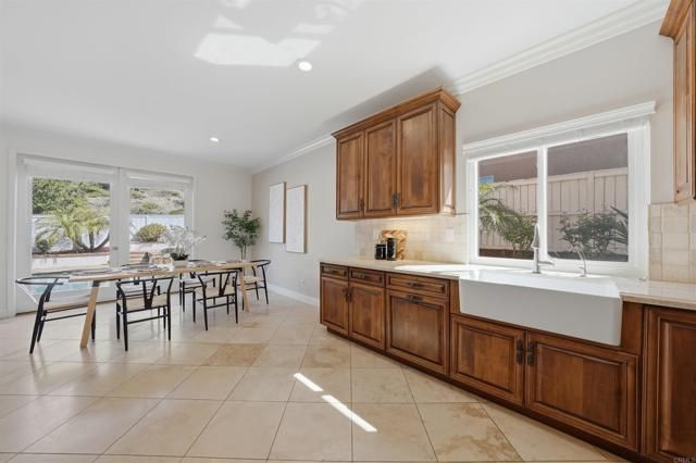 827 Via Barquero, San Marcos, CA 92069