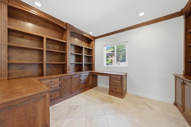 827 Via Barquero, San Marcos, CA 92069