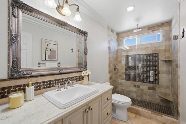 827 Via Barquero, San Marcos, CA 92069