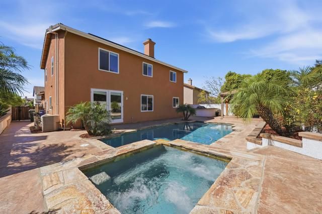 827 Via Barquero, San Marcos, CA 92069