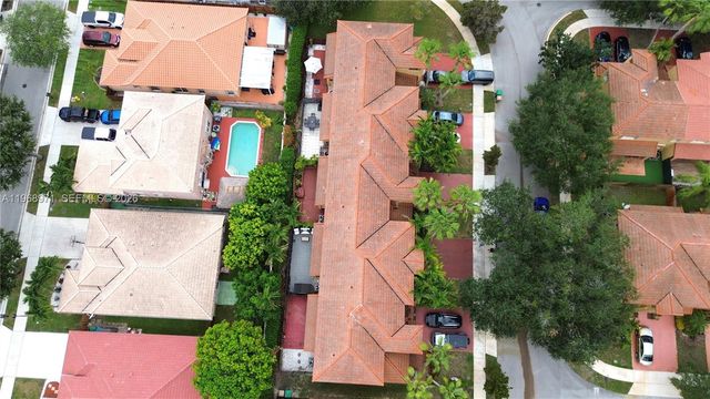 14070 S Forest Oak Cir, Davie, FL 33325