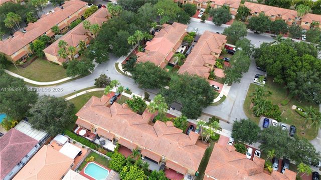 14070 S Forest Oak Cir, Davie, FL 33325