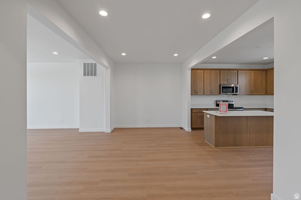 Image 12 of property listing at 1566 N 1875 W #243, Layton, UT 84041
