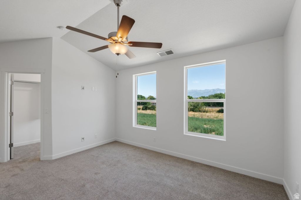Image 15 of property listing at 1566 N 1875 W #243, Layton, UT 84041