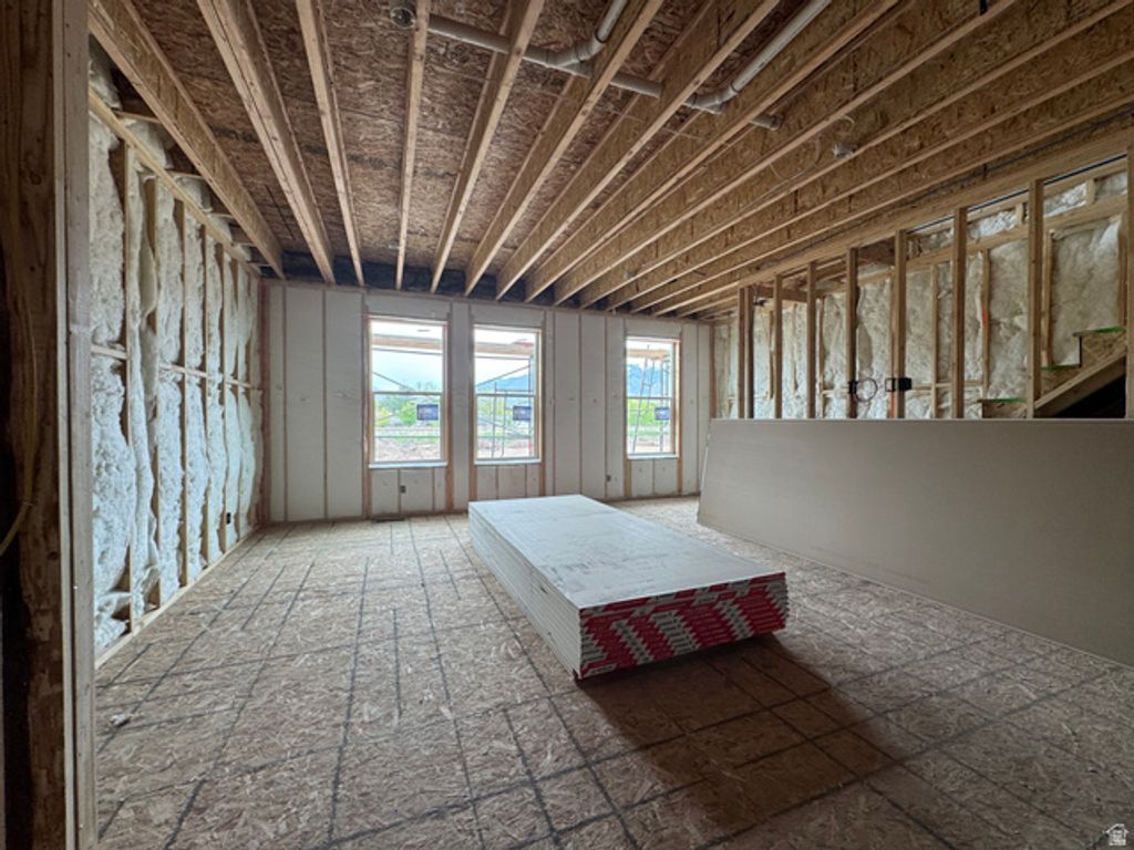 Image 6 of property listing at 1566 N 1875 W #243, Layton, UT 84041
