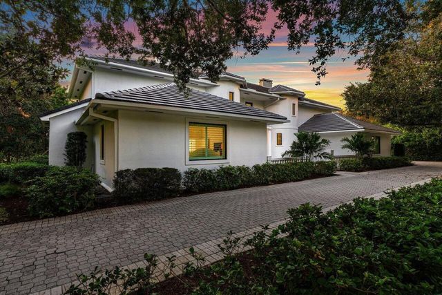 18385 SE Village Circle, Jupiter, FL 33469