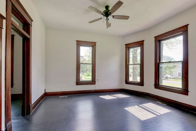 711 Frisco Street, Monett, MO 65708