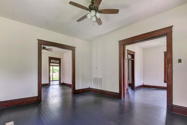 711 Frisco Street, Monett, MO 65708