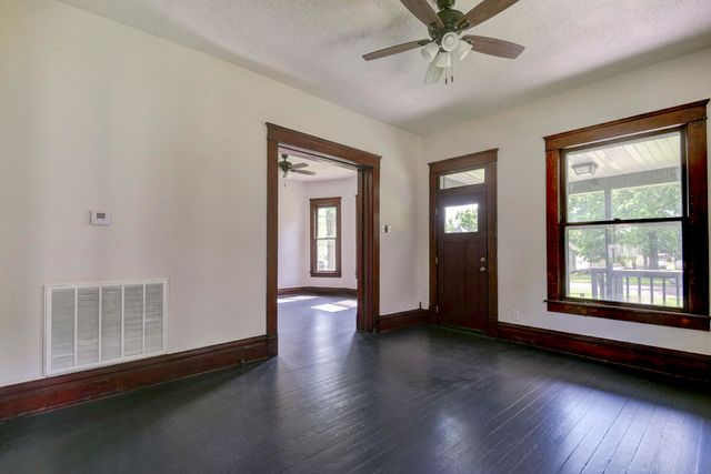 711 Frisco Street, Monett, MO 65708