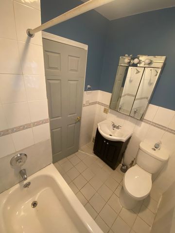 2053 W 70th Street, Chicago, IL 60636