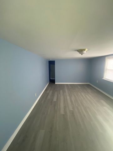 2053 W 70th Street, Chicago, IL 60636