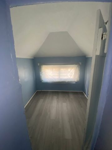 2053 W 70th Street, Chicago, IL 60636