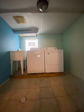 2053 W 70th Street, Chicago, IL 60636