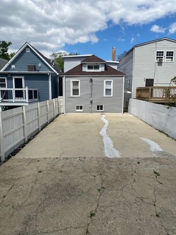 2053 W 70th Street, Chicago, IL 60636