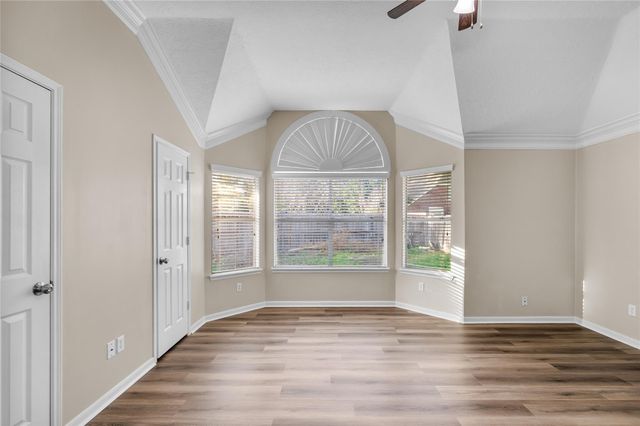 1907 Heather Cove Court, Houston, TX 77062