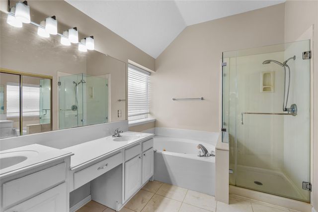 1907 Heather Cove Court, Houston, TX 77062