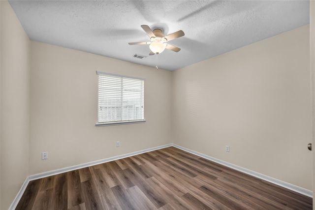 1907 Heather Cove Court, Houston, TX 77062