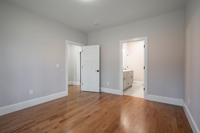 1 Hikers Lane, Nashua, NH 03062