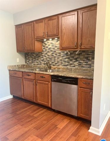 311 W Highland Road 5, Howell, MI 48843