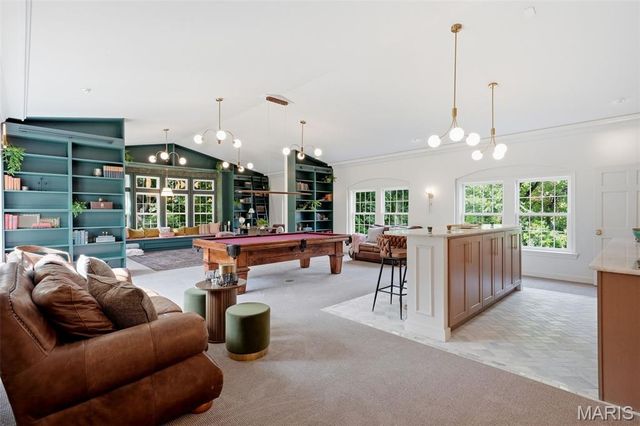 12 Rolling Rock Lane, Ladue, MO 63124