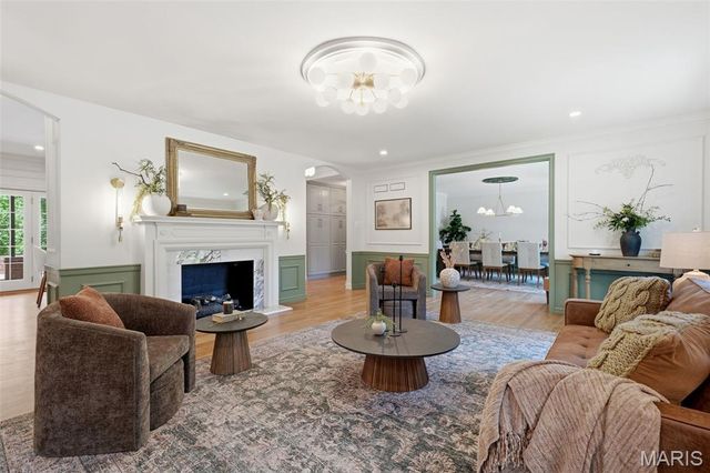 12 Rolling Rock Lane, Ladue, MO 63124