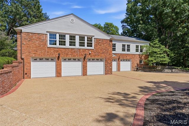 12 Rolling Rock Lane, Ladue, MO 63124