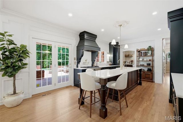 12 Rolling Rock Lane, Ladue, MO 63124