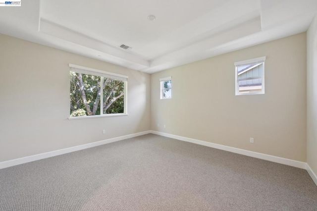 122 Creek View Cir, Fairfield, CA 94533