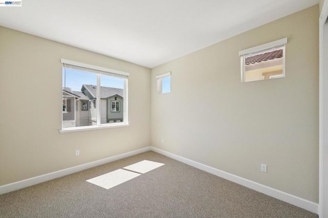 122 Creek View Cir, Fairfield, CA 94533
