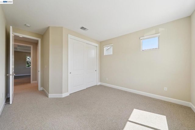 122 Creek View Cir, Fairfield, CA 94533