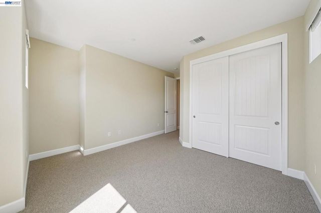 122 Creek View Cir, Fairfield, CA 94533