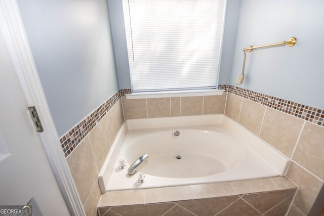 104 Alton Woods Drive, Warner Robins, GA 31088