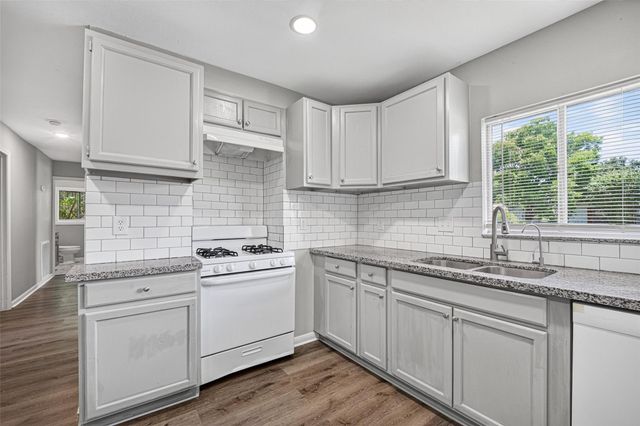 3408 Palm Avenue, Texas City, TX 77590