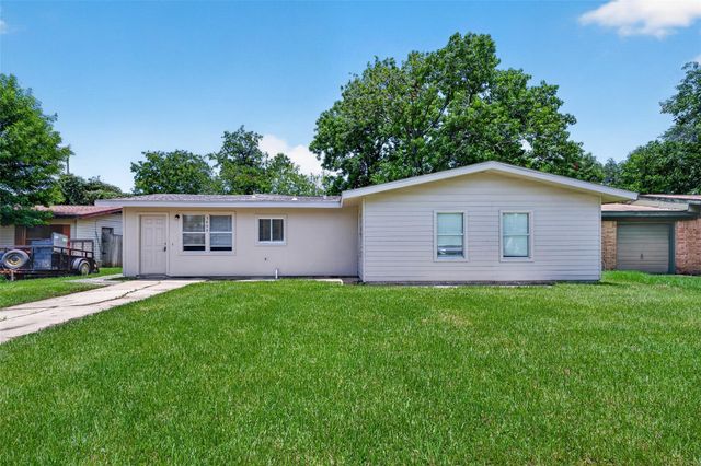 3408 Palm Avenue, Texas City, TX 77590