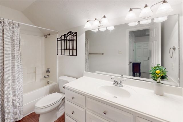 1620 Culture Lane, College Station, TX 77845